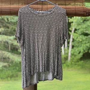 H&M Black & White Geometric Blouse